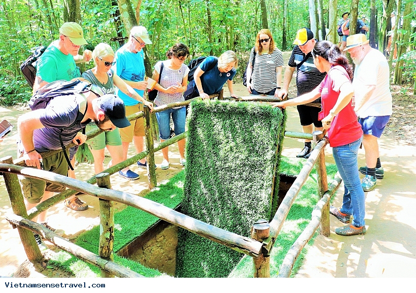 Cu Chi Tunnel Tour