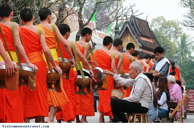 Vietnam – Laos Adventure Tour