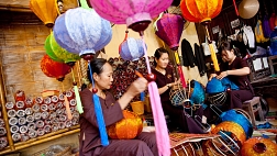Hoi An Ancient town and lantern making