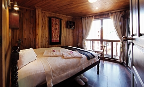 Explore the highlights of Northern Laos on Mekong Sun