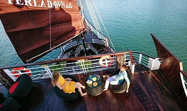 5* Perla Dawn Sails