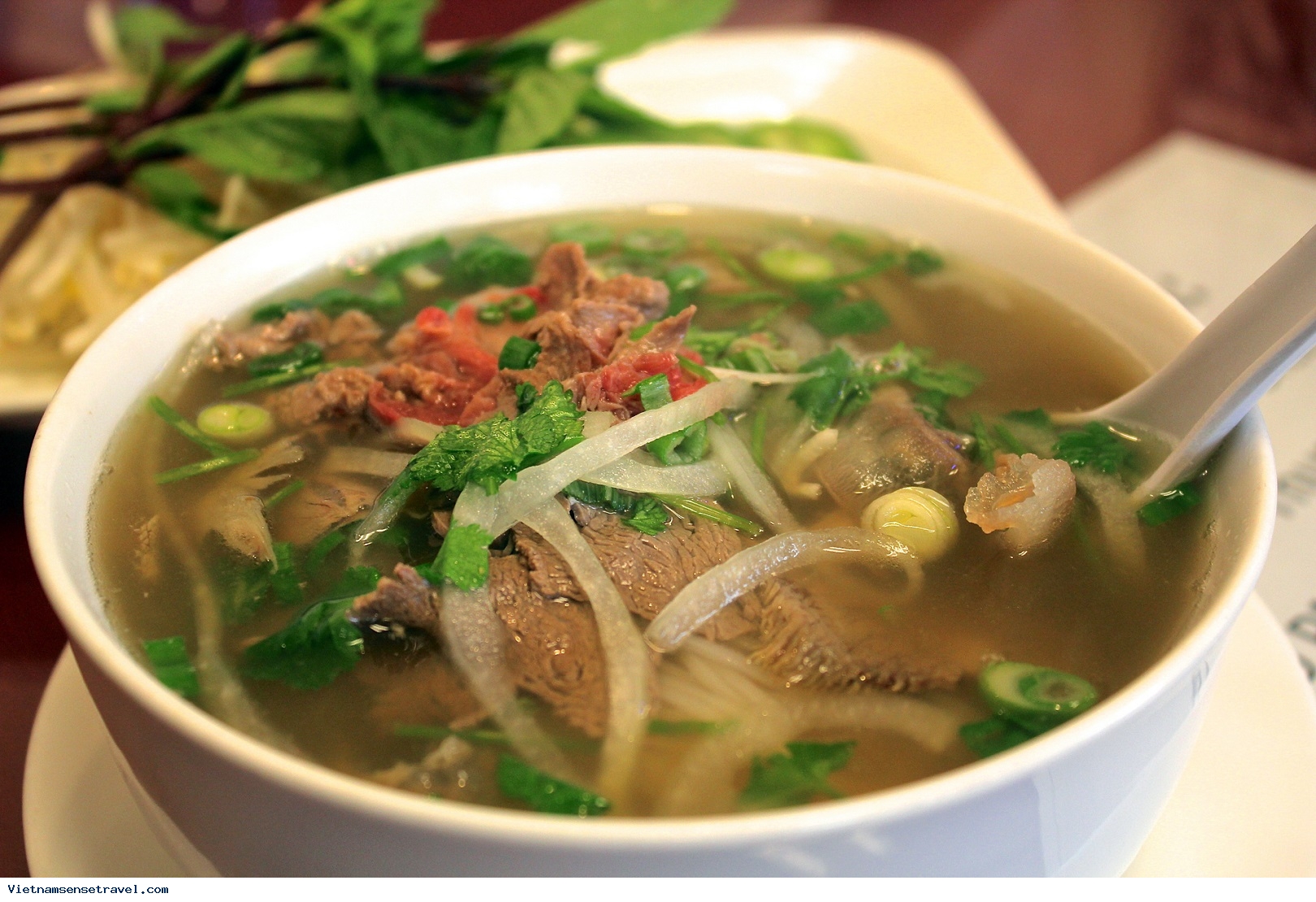 Top 10 Street Food In Viet Nam - Ảnh 1